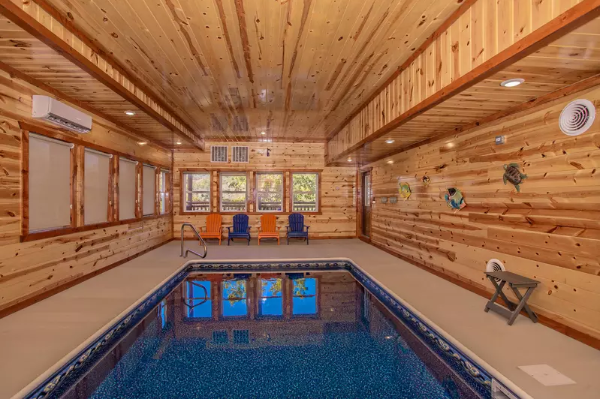 Mountain Majesty Cabin Indoor Pool